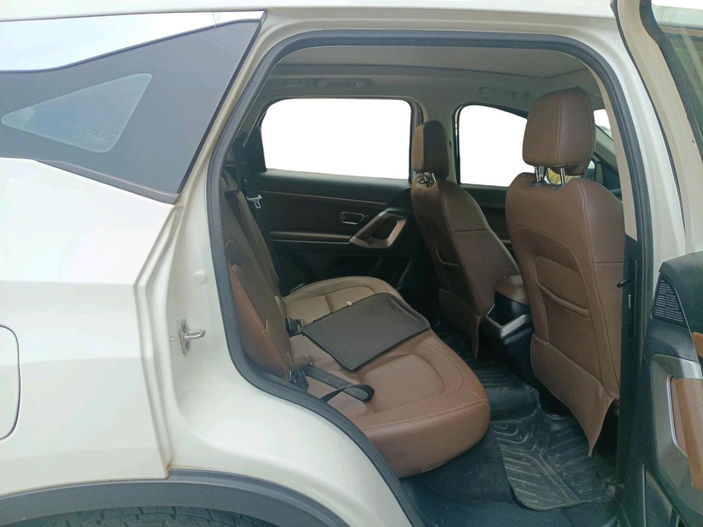 2020 Tata Harrier XZA PLUS 2.0L, Diesel, Automatic, 76,169 km, interior