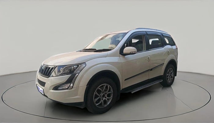 2016 Mahindra XUV500 W6, Diesel, Manual, 1,28,288 km, exterior