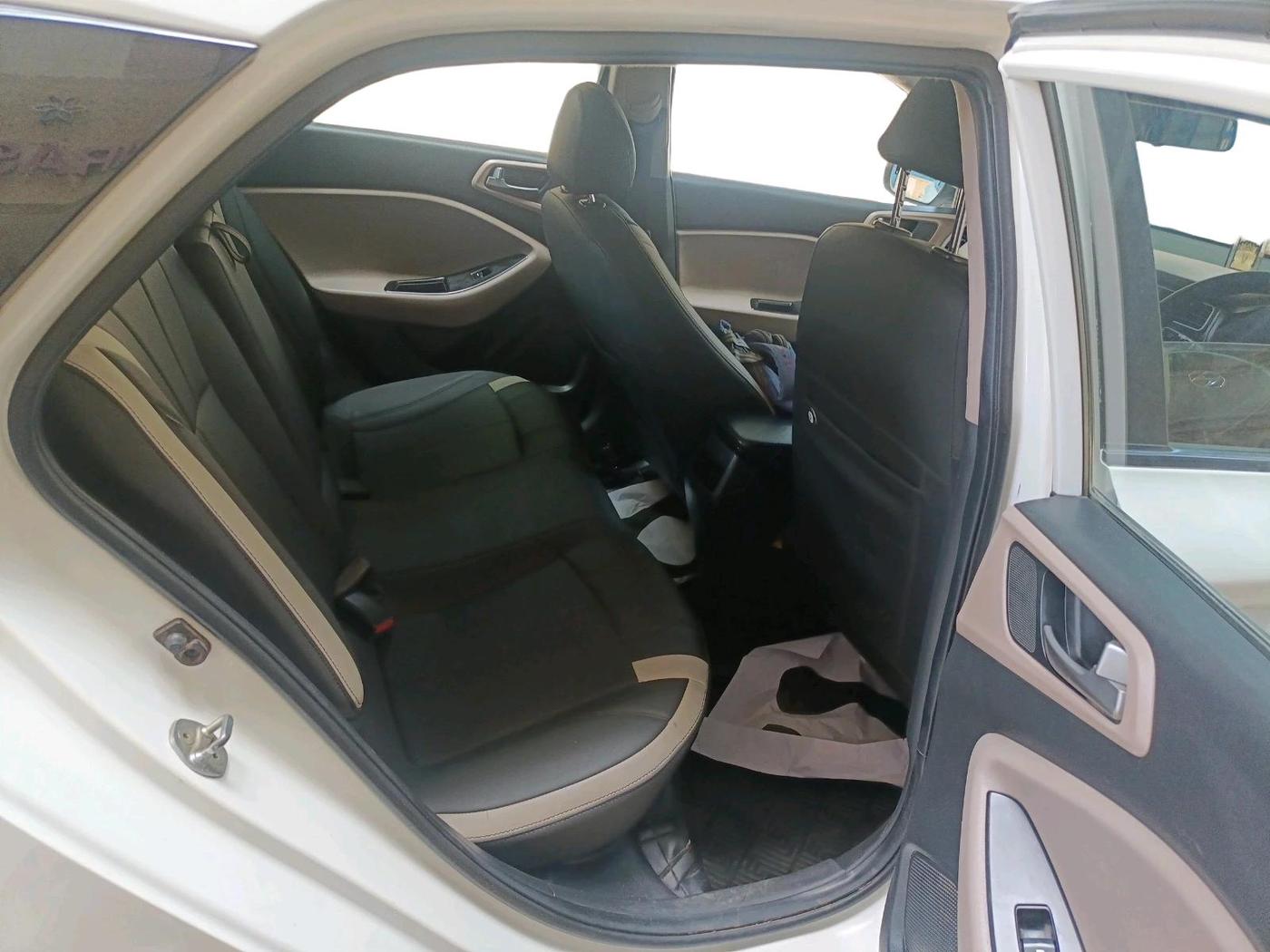 2018 Hyundai Elite i20 ASTA 1.4 CRDI (O), Diesel, Manual, 1,41,416 km, interior