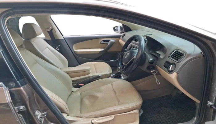 2017 Volkswagen Vento HIGHLINE 1.5 AT, Diesel, Automatic, 1,41,994 km, interior