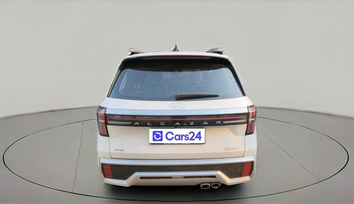 2025 Hyundai ALCAZAR Signature 7 STR 1.5 Turbo GDi Petrol DCT, Petrol, Automatic, 4,022 km, exterior