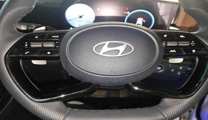 2025 Hyundai ALCAZAR Signature 7 STR 1.5 Turbo GDi Petrol DCT, Petrol, Automatic, 4,022 km, interior