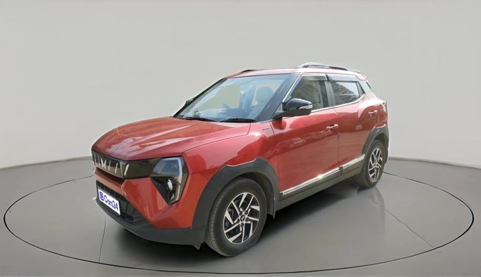 2025 Mahindra XUV 3XO AX5 1.2 L TCMPFI AT, Petrol, Automatic, 4,269 km, exterior