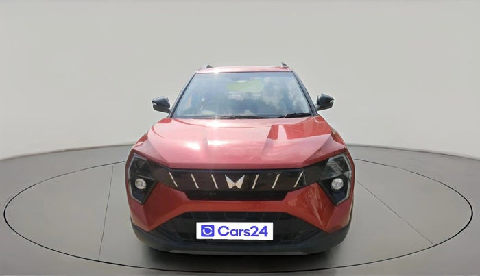 2025 Mahindra XUV 3XO AX5 1.2 L TCMPFI AT, Petrol, Automatic, 4,269 km, exterior
