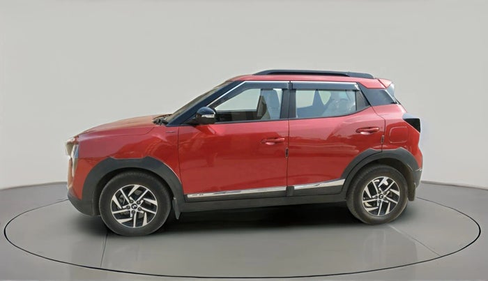 2025 Mahindra XUV 3XO AX5 1.2 L TCMPFI AT, Petrol, Automatic, 4,269 km, exterior