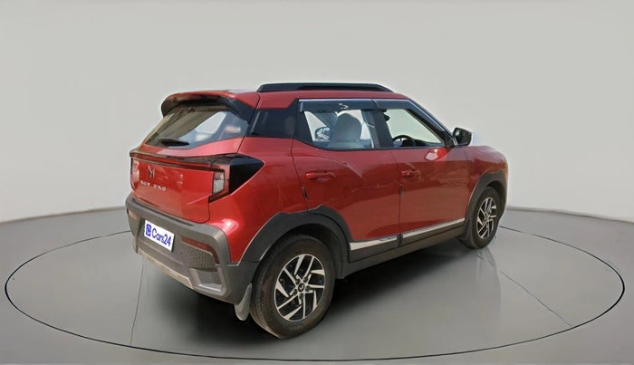 2025 Mahindra XUV 3XO AX5 1.2 L TCMPFI AT, Petrol, Automatic, 4,269 km, exterior