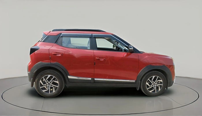 2025 Mahindra XUV 3XO AX5 1.2 L TCMPFI AT, Petrol, Automatic, 4,269 km, exterior