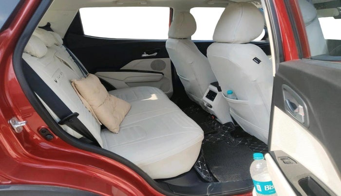 2025 Mahindra XUV 3XO AX5 1.2 L TCMPFI AT, Petrol, Automatic, 4,269 km, interior