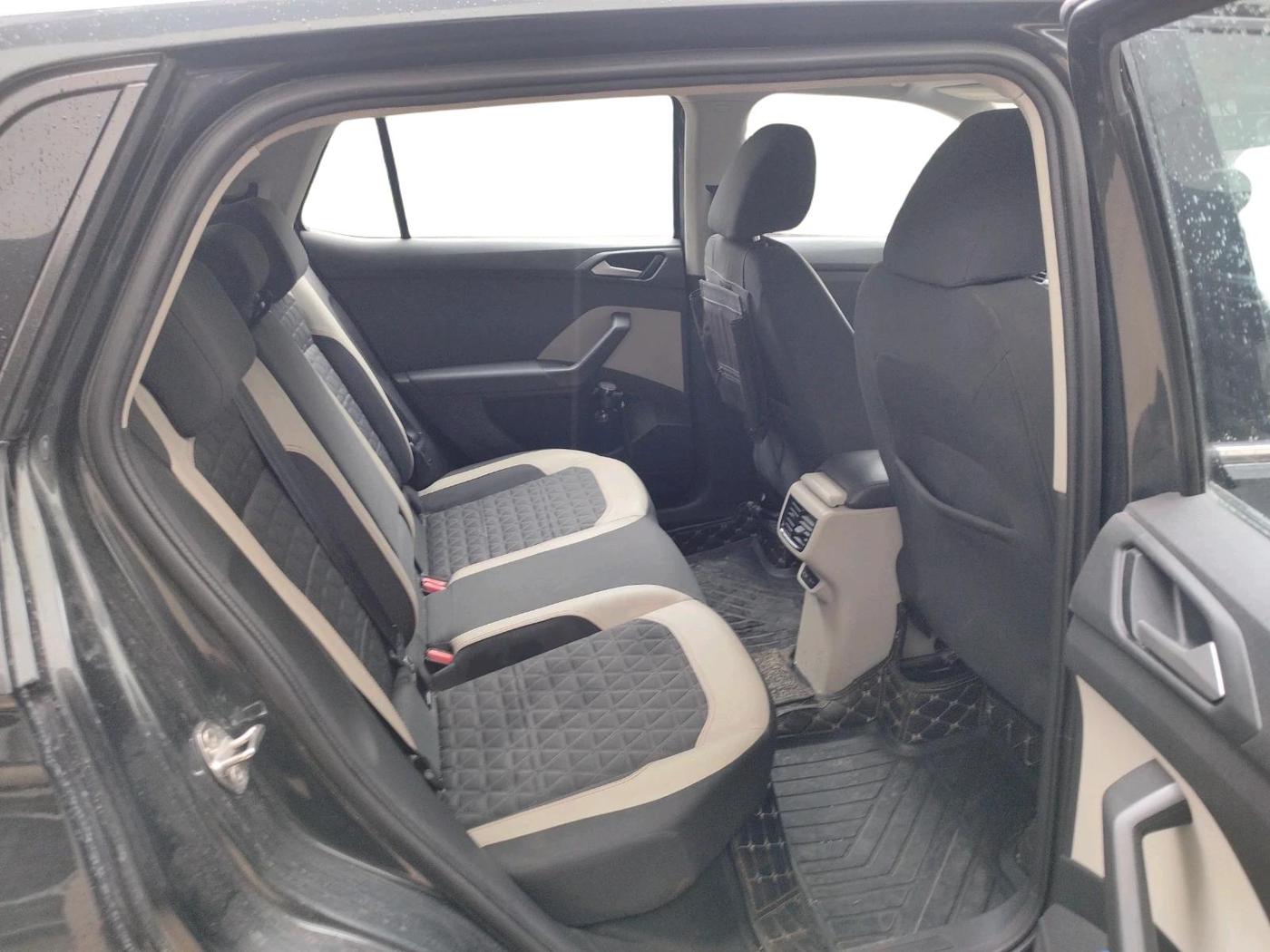 2022 Volkswagen TAIGUN GT PLUS 1.5 TSI DSG, Petrol, Automatic, 40,239 km, interior