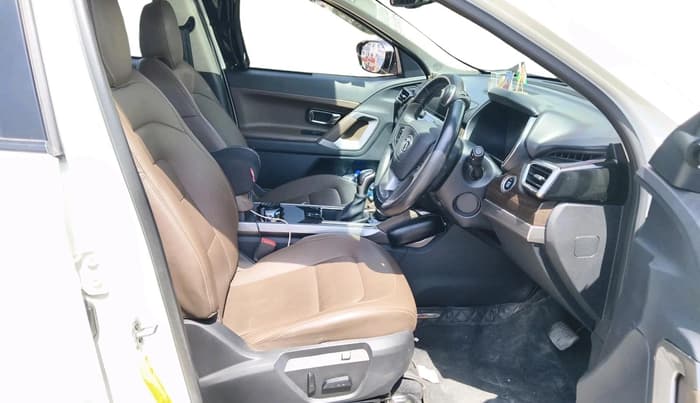 2022 Tata Harrier XZA PLUS 2.0L, Diesel, Automatic, 45,216 km, interior