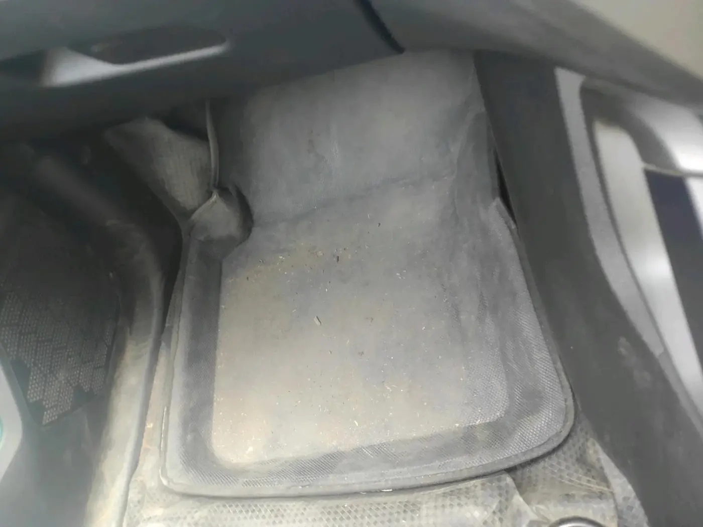 2020 Tata Harrier XT 2.0L KRYOTEC DARK EDITION, Diesel, Manual, 69,912 km, interior