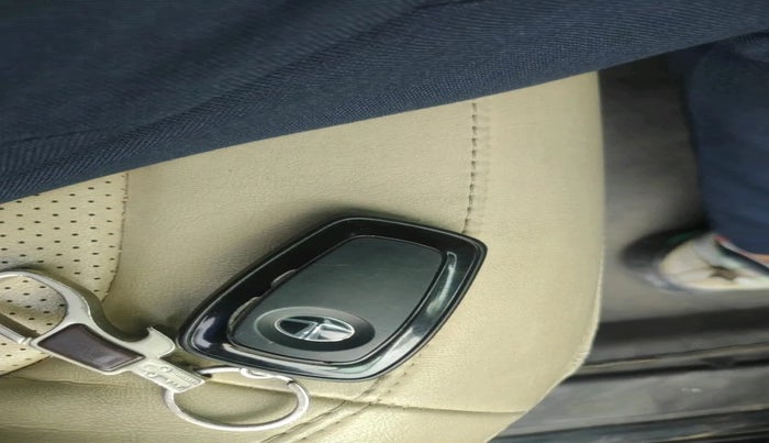 2020 Tata Harrier XT 2.0L KRYOTEC DARK EDITION, Diesel, Manual, 69,912 km, interior