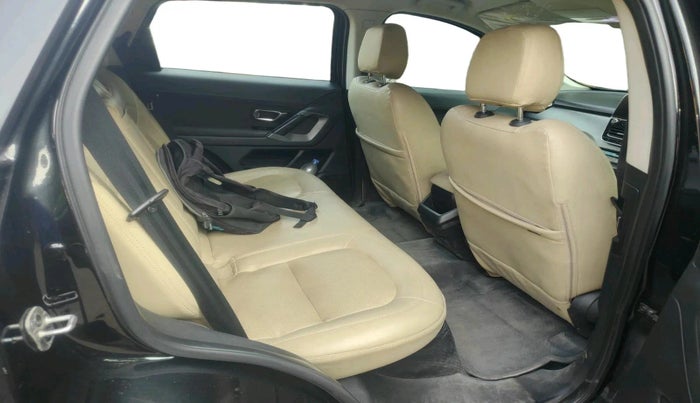 2020 Tata Harrier XT 2.0L KRYOTEC DARK EDITION, Diesel, Manual, 69,912 km, interior