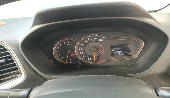 2019 Hyundai NEW SANTRO SPORTZ CNG, CNG, Manual, 84,265 km, interior