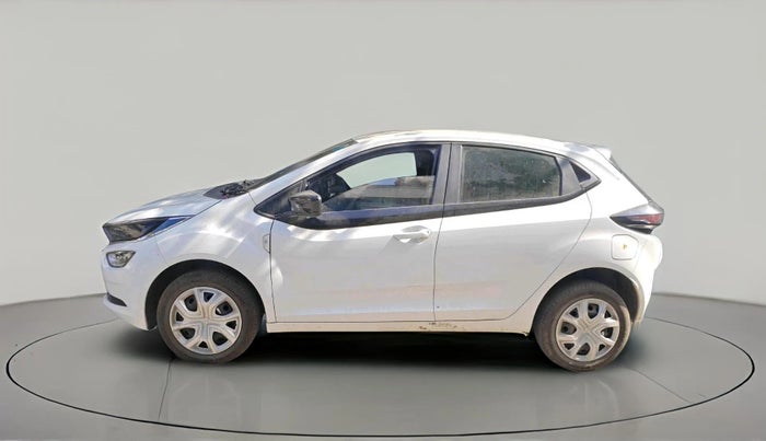 2022 Tata ALTROZ XTA, Petrol, Automatic, 5,448 km, exterior
