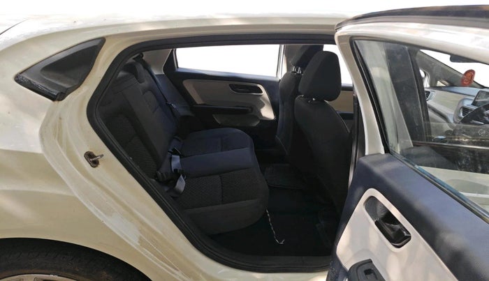 2022 Tata ALTROZ XTA, Petrol, Automatic, 5,448 km, interior