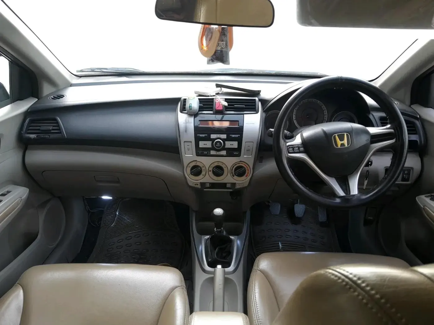 2008 Honda City 1.5L I-VTEC S MT, Petrol, Manual, 1,07,297 km, interior