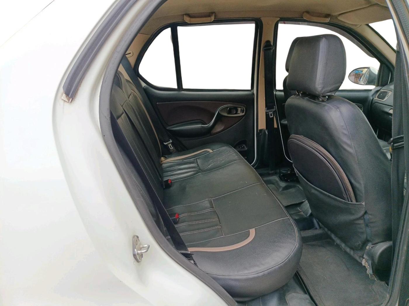 2015 Tata Indigo ECS LX CR4, Diesel, Manual, 1,12,185 km, interior