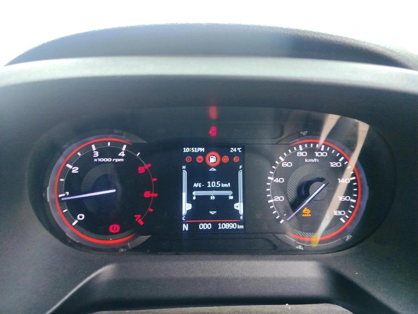 2025 Mahindra Thar LXT Diesel MT RWD, Diesel, Manual, 10,890 km, interior