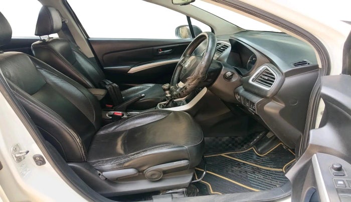 2015 Maruti S Cross ALPHA 1.3, Diesel, Manual, 1,67,820 km, interior