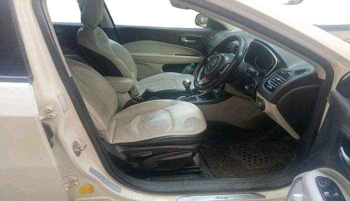 2017 Jeep Compass LIMITED 2.0 DIESEL, Diesel, Manual, 1,14,820 km, interior