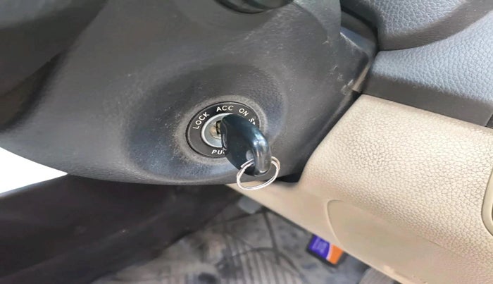 2014 Hyundai Eon MAGNA +, Petrol, Manual, 88,636 km, interior