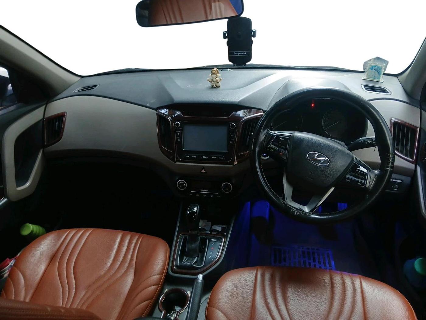 2015 Hyundai Creta SX PLUS AT 1.6 DIESEL, Diesel, Automatic, 1,88,828 km, interior