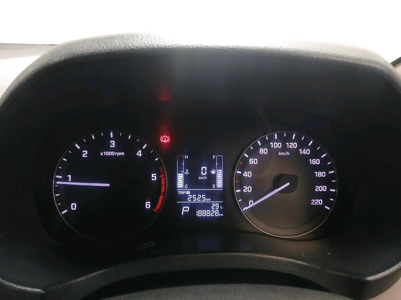 2015 Hyundai Creta SX PLUS AT 1.6 DIESEL, Diesel, Automatic, 1,88,828 km, interior