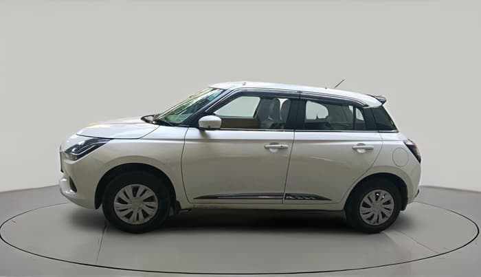 2025 Maruti Swift VXi (O) AMT, Petrol, Automatic, 6,188 km, exterior