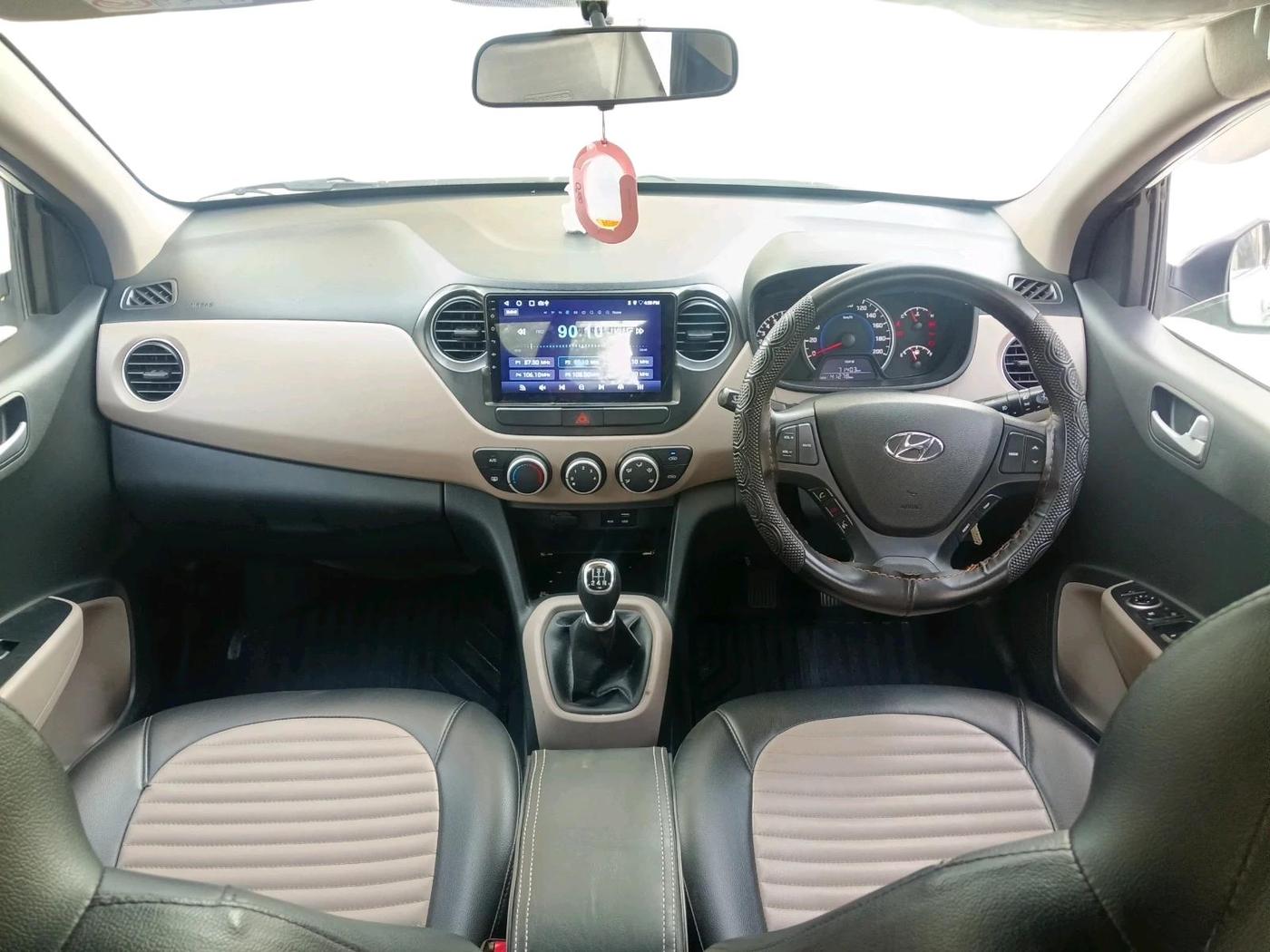 2018 Hyundai Grand i10 SPORTZ 1.2 KAPPA VTVT, Petrol, Manual, 41,278 km, interior