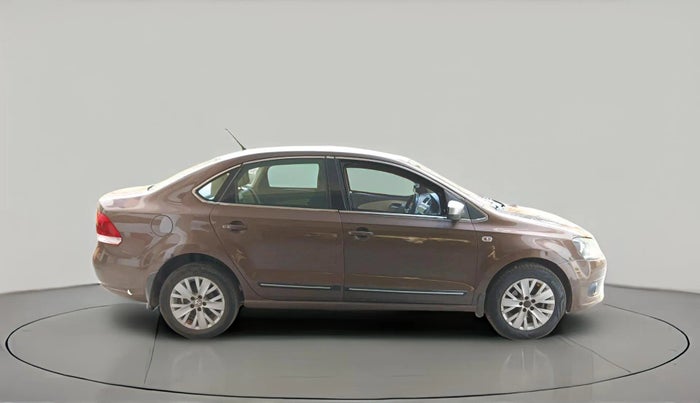 2015 Volkswagen Vento HIGHLINE 1.6 MPI, Petrol, Manual, 89,410 km, exterior