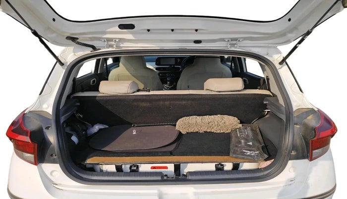 2024 Hyundai GRAND I10 NIOS SPORTZ 1.2 KAPPA VTVT CNG, CNG, Manual, 15,409 km, exterior