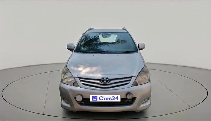 2011 Toyota Innova 2.5 G4 8 STR, Diesel, Manual, 3,36,308 km, exterior
