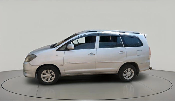 2011 Toyota Innova 2.5 G4 8 STR, Diesel, Manual, 3,36,308 km, exterior