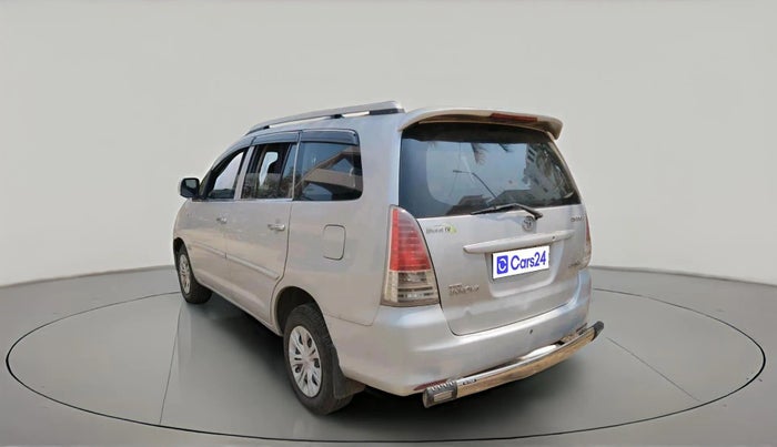 2011 Toyota Innova 2.5 G4 8 STR, Diesel, Manual, 3,36,308 km, exterior