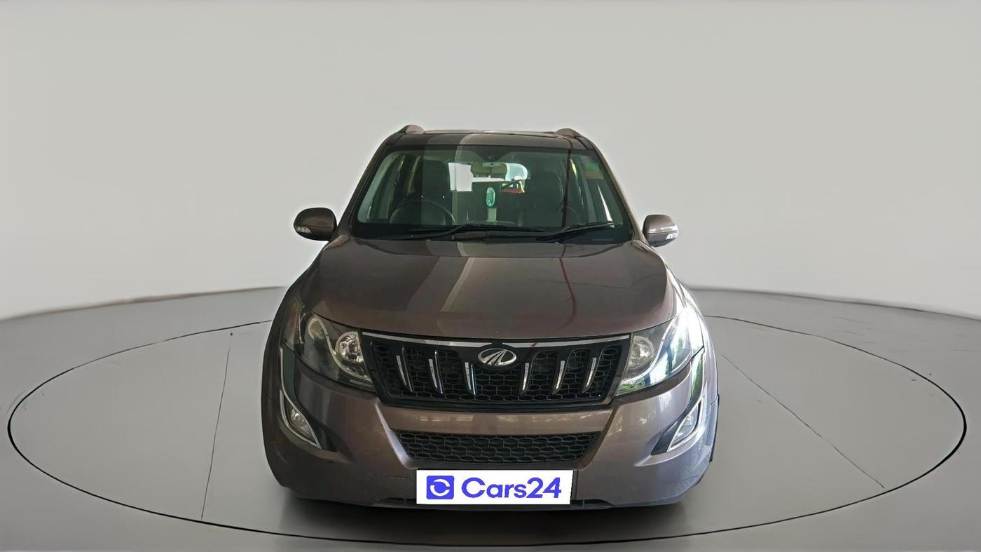 2018 Mahindra XUV500 W10 AT, Diesel, Automatic, 1,77,784 km, exterior