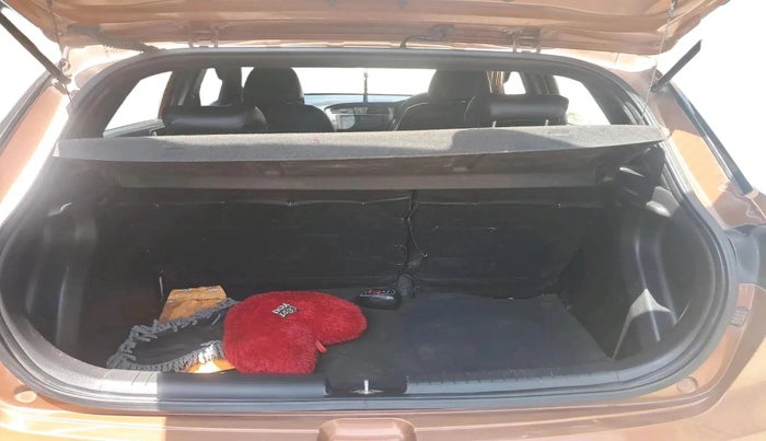 2015 Hyundai i20 Active 1.4 SX, Diesel, Manual, 1,07,889 km, exterior