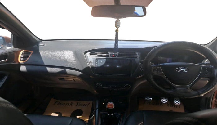 2015 Hyundai i20 Active 1.4 SX, Diesel, Manual, 1,07,889 km, interior