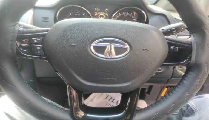 2018 Tata Hexa XE 4X2 7 STR, Diesel, Manual, 86,908 km, interior