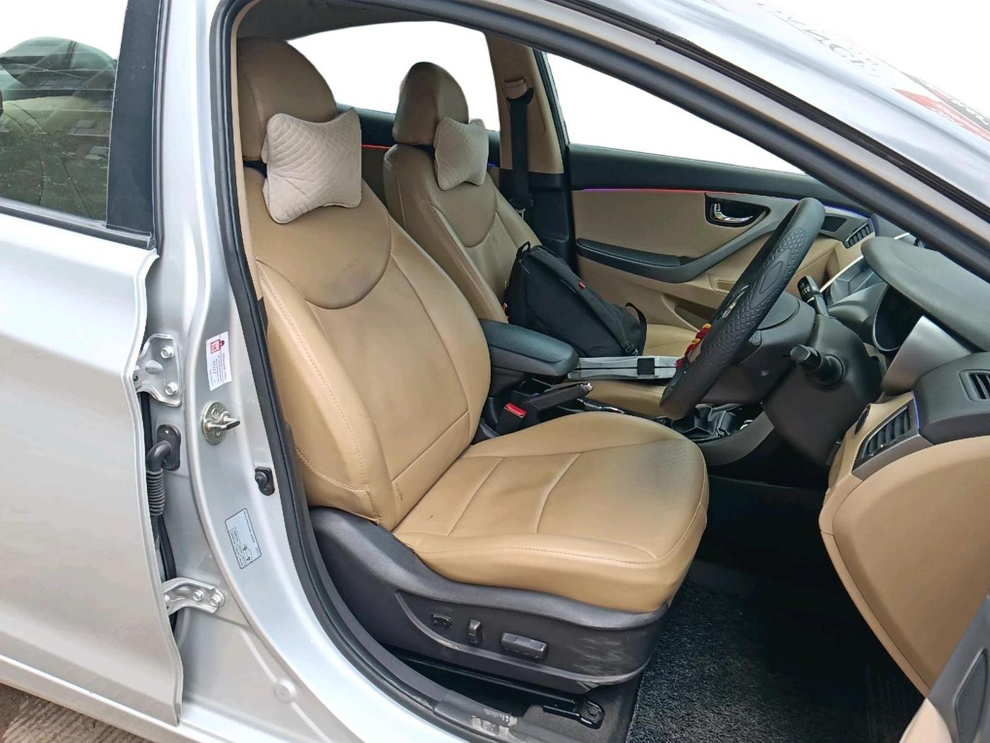 2014 Hyundai New Elantra 1.8 SX MT VTVT, Petrol, Manual, 91,415 km, interior