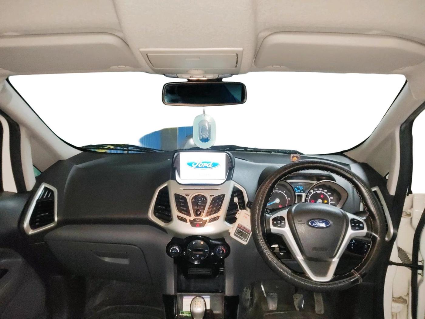 2017 Ford Ecosport TITANIUM 1.5L DIESEL, Diesel, Manual, 1,51,228 km, interior