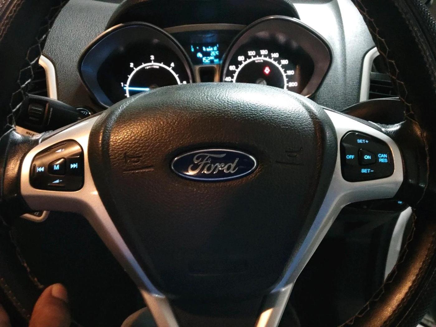 2017 Ford Ecosport TITANIUM 1.5L DIESEL, Diesel, Manual, 1,51,228 km, interior