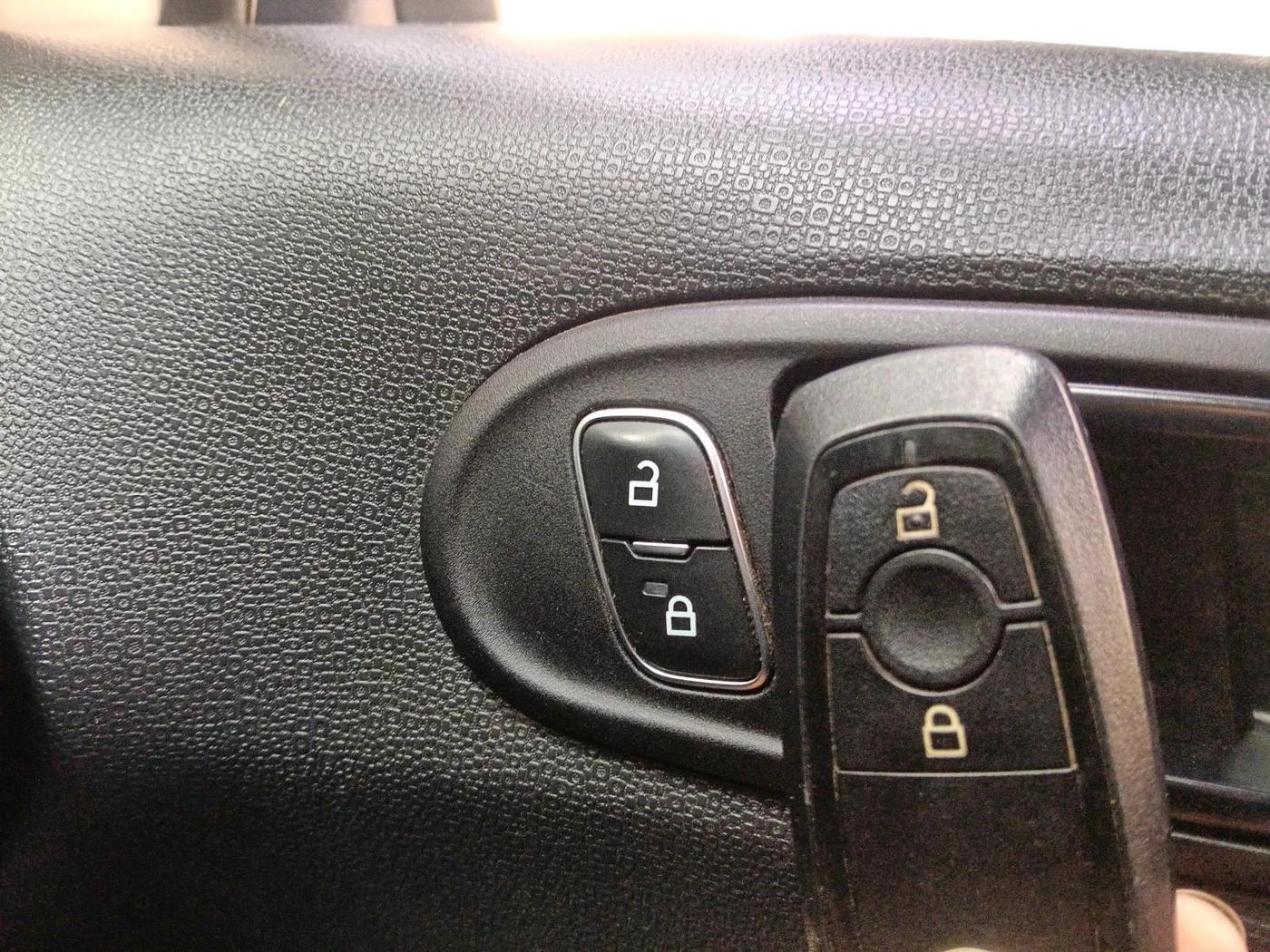 2021 Ford Ecosport TITANIUM 1.5L SPORTS(SUNROOF) DIESEL, Diesel, Manual, 1,34,028 km, interior