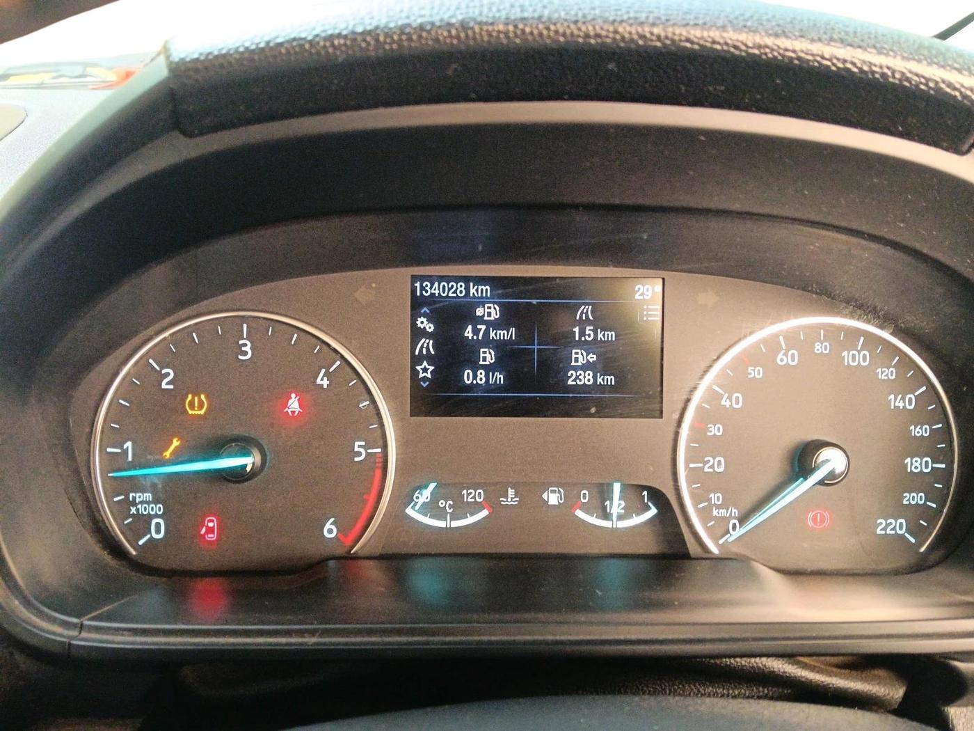 2021 Ford Ecosport TITANIUM 1.5L SPORTS(SUNROOF) DIESEL, Diesel, Manual, 1,34,028 km, interior