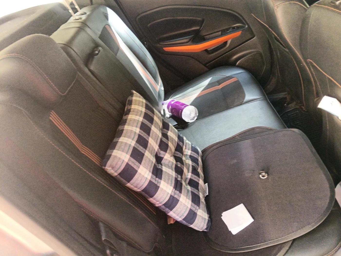 2021 Ford Ecosport TITANIUM 1.5L SPORTS(SUNROOF) DIESEL, Diesel, Manual, 1,34,028 km, interior