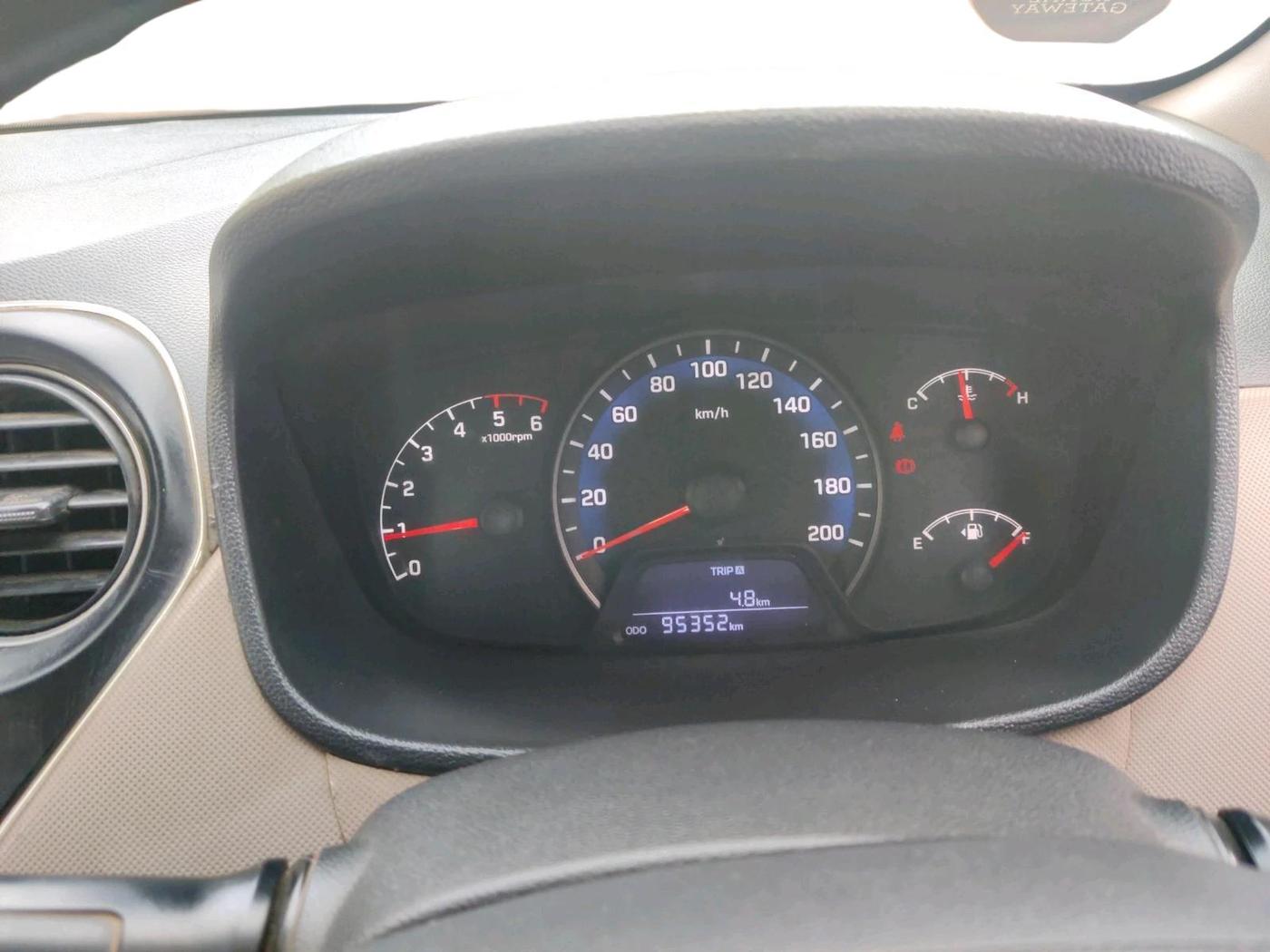 2015 Hyundai Xcent S 1.1 CRDI, Diesel, Manual, 95,352 km, interior