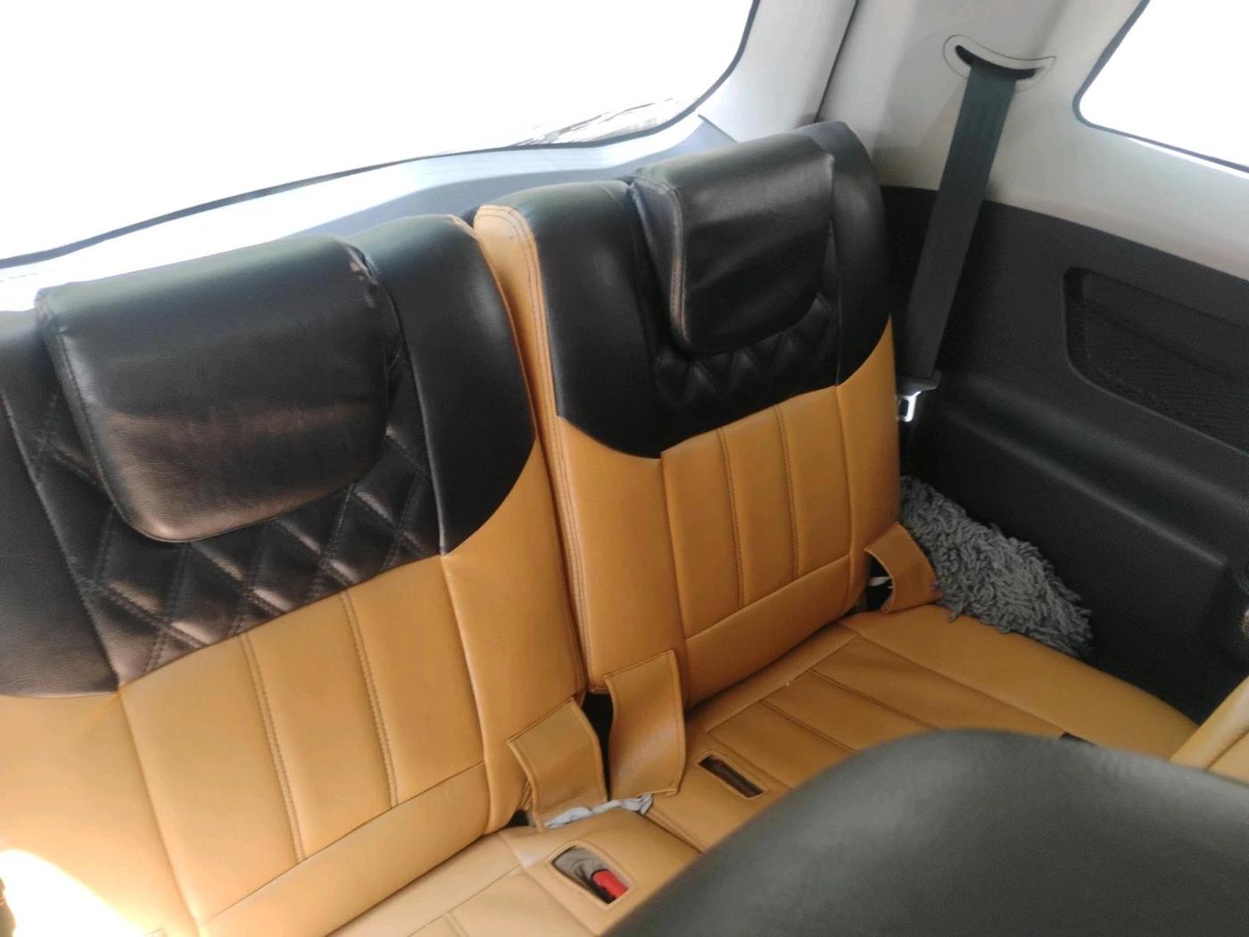 2018 Mahindra XUV500 W7, Diesel, Manual, 51,152 km, interior