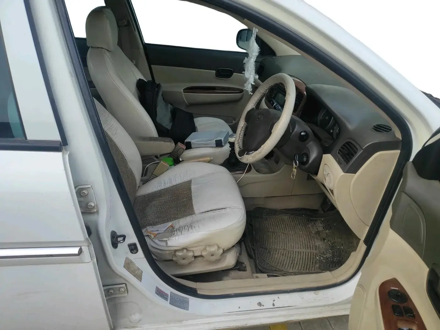 2010 Hyundai Verna TRANSFORM 1.5 SX CRDI, Diesel, Manual, 1,46,783 km, interior