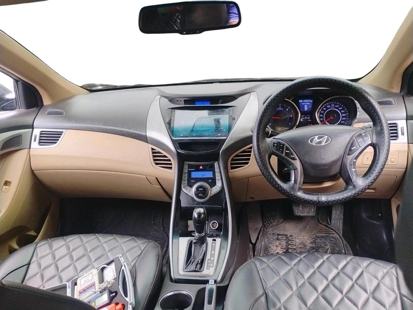2012 Hyundai New Elantra 1.6 SX AT DIESEL, Diesel, Automatic, 1,52,277 km, interior