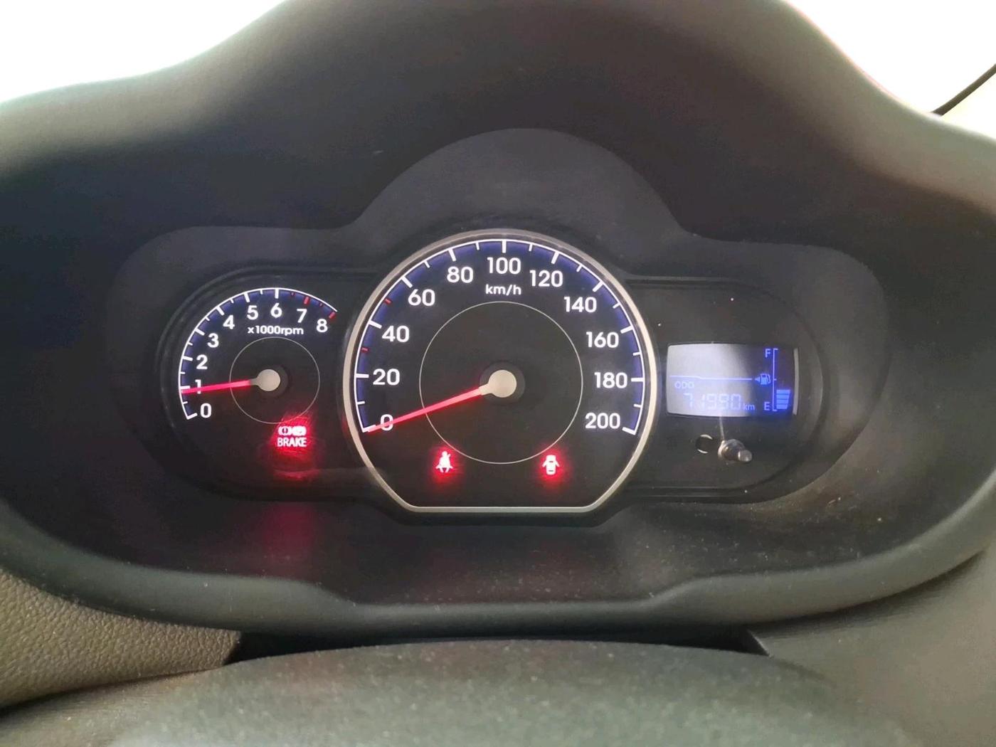 2012 Hyundai i10 SPORTZ 1.2, Petrol, Manual, 71,990 km, interior